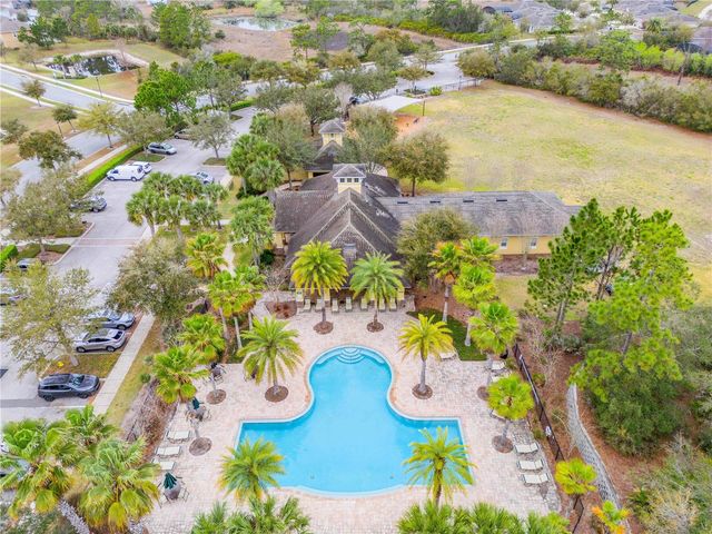 637 BLUEHEARTS TRAIL, Deland, FL 32724