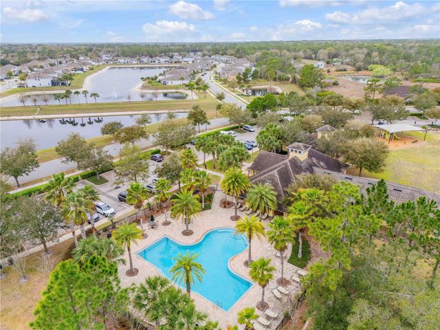 637 BLUEHEARTS TRAIL, Deland, FL 32724