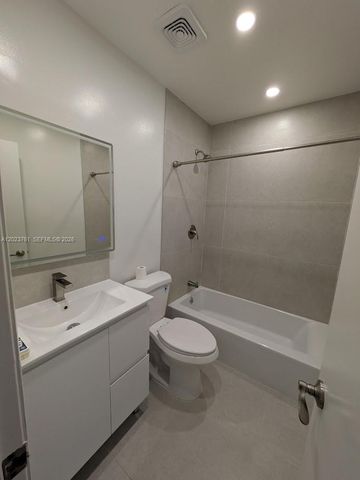 11740 SW 102nd St, Miami, FL 33186