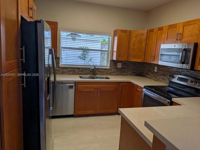 11740 SW 102nd St, Miami, FL 33186