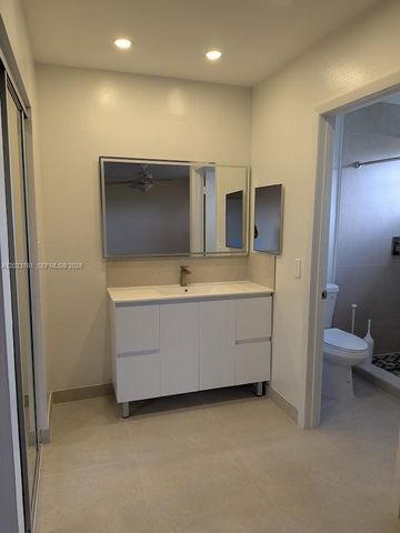 11740 SW 102nd St, Miami, FL 33186