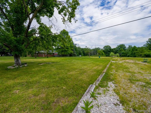 8805 Cogswell Street, Romulus, MI 48174