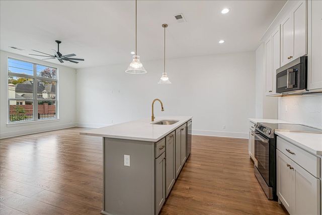 5480 PARK AVE, Memphis, TN 38119