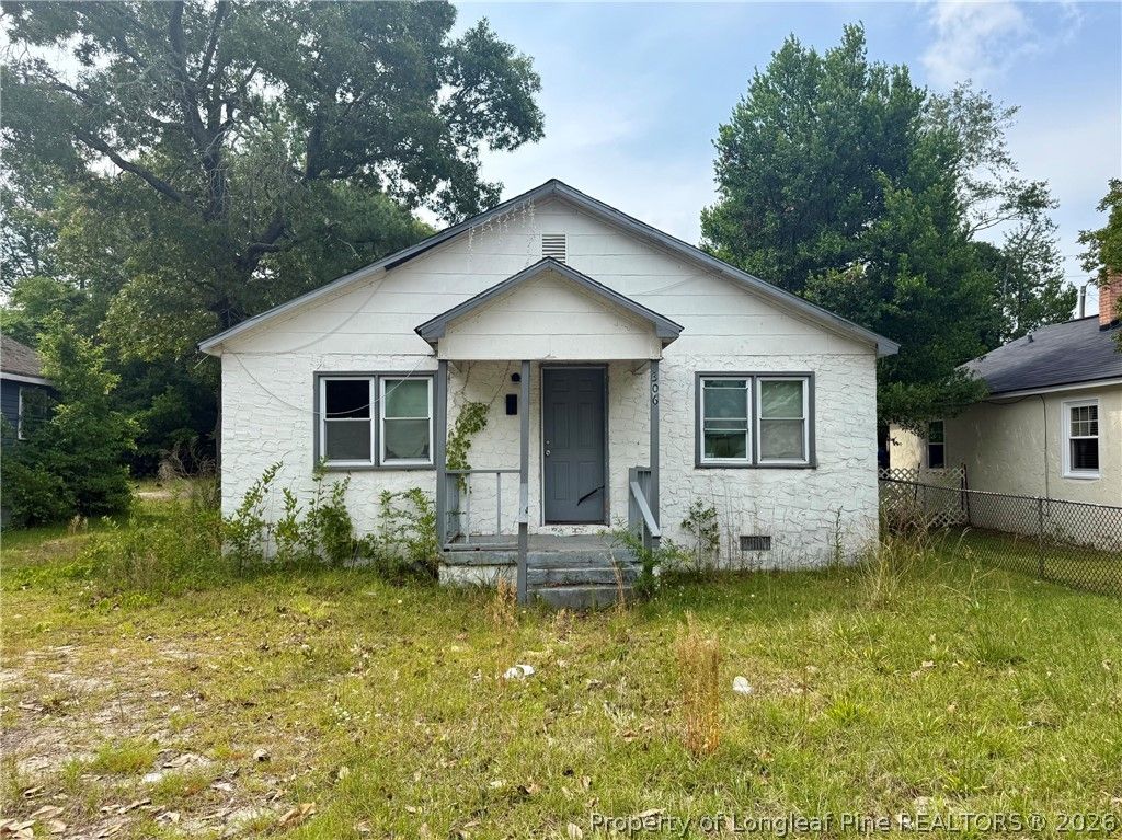 306 Wilson Avenue, Spring Lake, NC 28390
