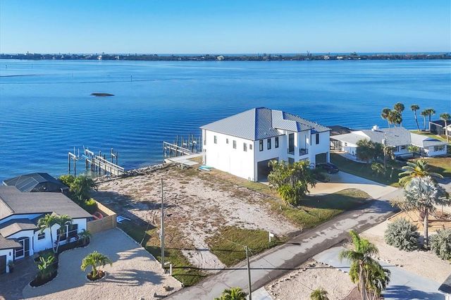 16 SOUTHWIND DRIVE, Englewood, FL 34223