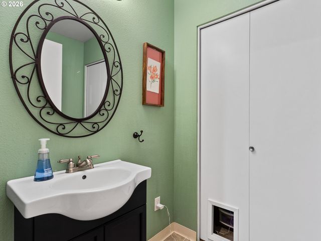 7925 Ne LOOWIT Loop 21, Vancouver, WA 98662