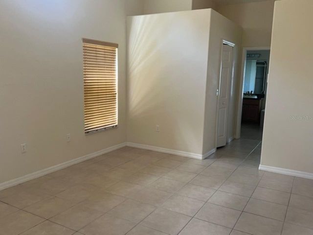 5619 WALKINGSTICK LANE, Wesley Chapel, FL 33543