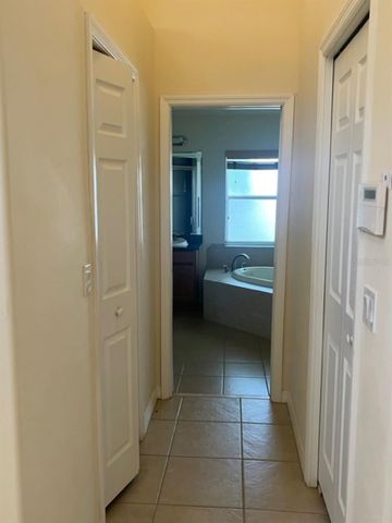 5619 WALKINGSTICK LANE, Wesley Chapel, FL 33543