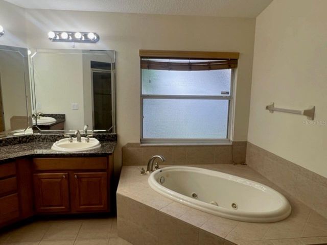5619 WALKINGSTICK LANE, Wesley Chapel, FL 33543
