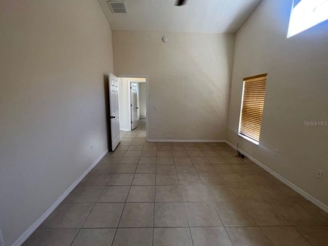 5619 WALKINGSTICK LANE, Wesley Chapel, FL 33543