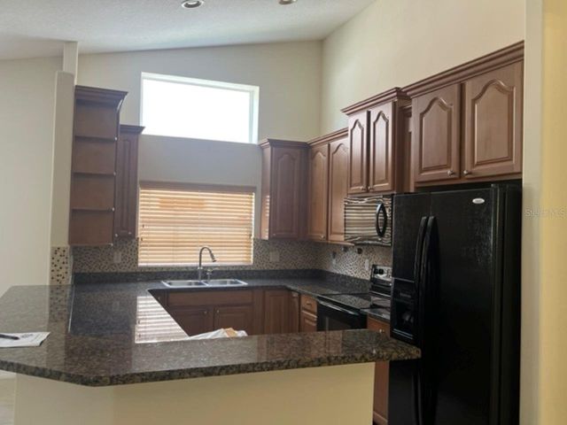 5619 WALKINGSTICK LANE, Wesley Chapel, FL 33543