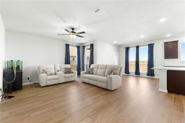 6008 Eldora Drive, College Station, TX 77845