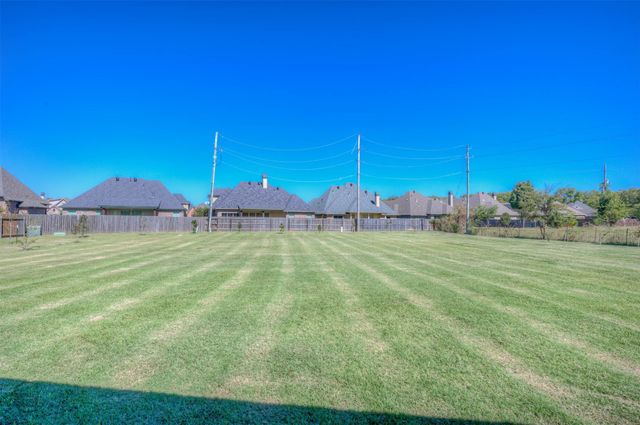 686 Dumaine Drive, Bossier City, LA 71111