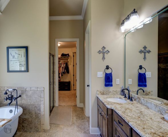 686 Dumaine Drive, Bossier City, LA 71111