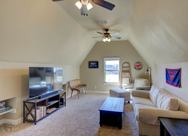 686 Dumaine Drive, Bossier City, LA 71111