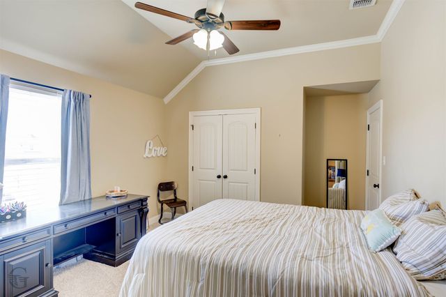 686 Dumaine Drive, Bossier City, LA 71111