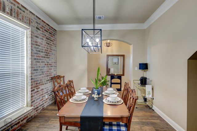 686 Dumaine Drive, Bossier City, LA 71111