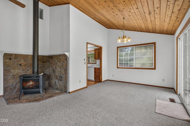 61145 Ladera Road, Bend, OR 97702