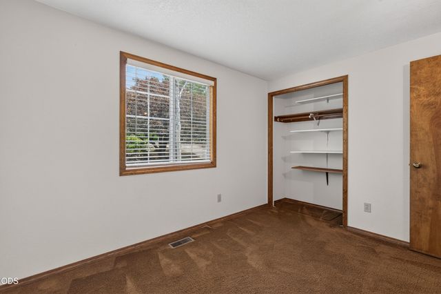61145 Ladera Road, Bend, OR 97702