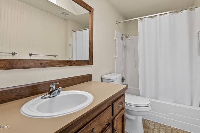 61145 Ladera Road, Bend, OR 97702