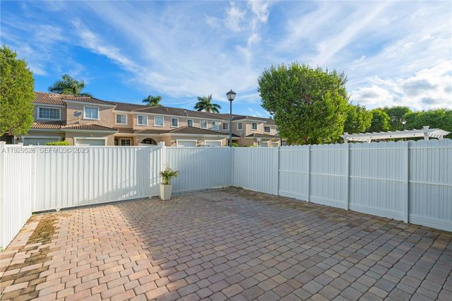 14267 SW 272nd Ln, Homestead, FL 33032