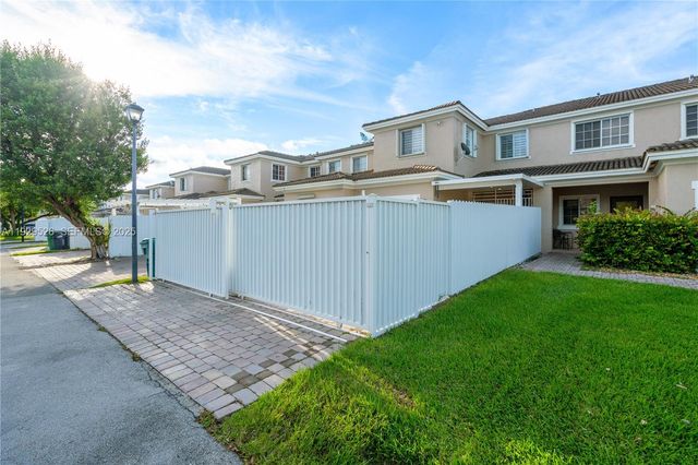14267 SW 272nd Ln, Homestead, FL 33032