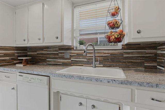 208 E 30th Street, Edmond, OK 73013