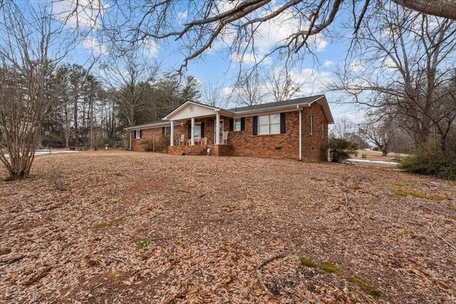 500 W Rutherford Street, Landrum, SC 29356
