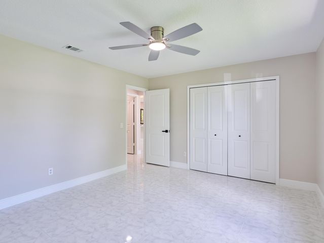 672 SW Ewing Avenue, Port St. Lucie, Port St Lucie, FL 34983