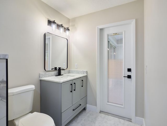 672 SW Ewing Avenue, Port St. Lucie, Port St Lucie, FL 34983