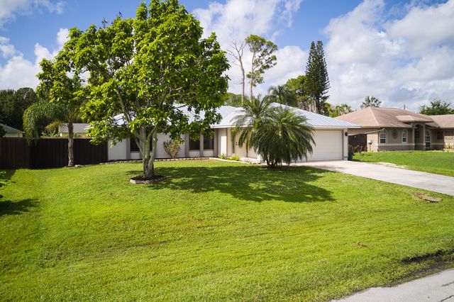 672 SW Ewing Avenue, Port St. Lucie, Port St Lucie, FL 34983