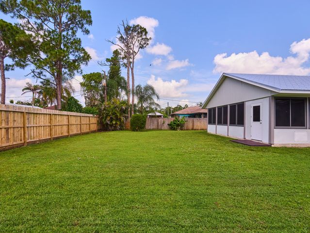 672 SW Ewing Avenue, Port St. Lucie, Port St Lucie, FL 34983