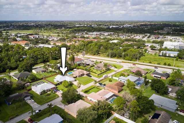 672 SW Ewing Avenue, Port St. Lucie, Port St Lucie, FL 34983