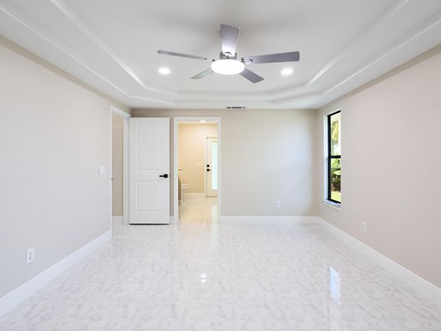 672 SW Ewing Avenue, Port St. Lucie, Port St Lucie, FL 34983