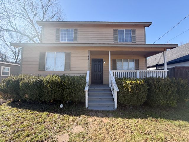 493 N Bryant Avenue, Midlothian, TX 76065