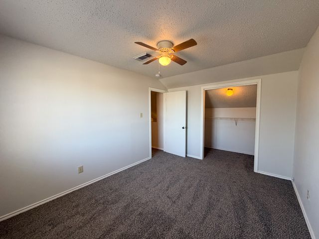 493 N Bryant Avenue, Midlothian, TX 76065