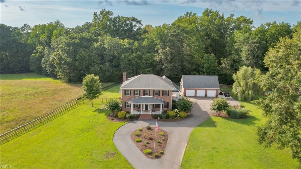 16196 Quaker Pointe RD, Windsor, VA 23487