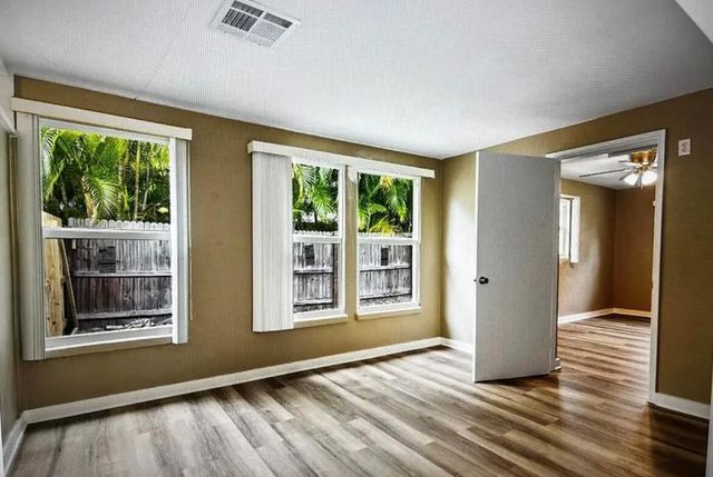 515 Cypress Road, Vero Beach, FL 32963