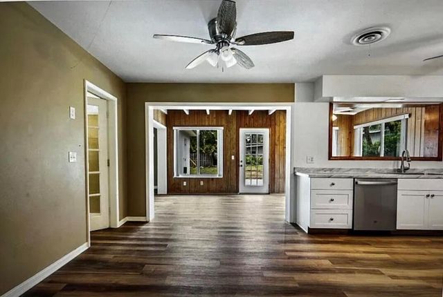 515 Cypress Road, Vero Beach, FL 32963