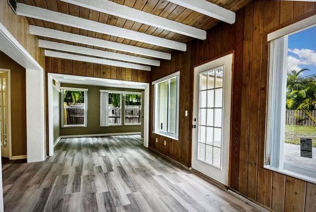 515 Cypress Road, Vero Beach, FL 32963