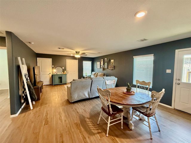 216 Bennett Loop, Angleton, TX 77515