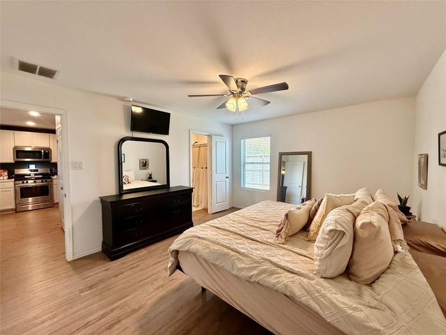 216 Bennett Loop, Angleton, TX 77515