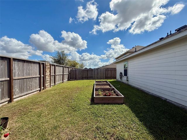 216 Bennett Loop, Angleton, TX 77515
