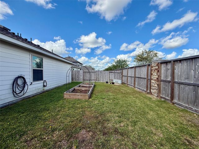216 Bennett Loop, Angleton, TX 77515