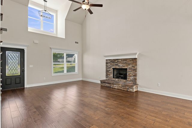 1133 Corona Ct, Lascassas, TN 37085