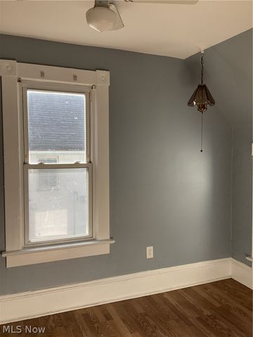 6009 W Clinton Avenue, Cleveland, OH 44102