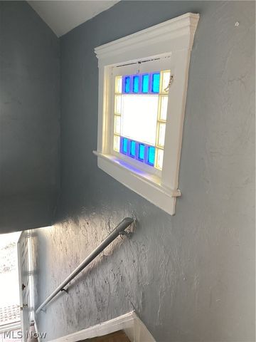 6009 W Clinton Avenue, Cleveland, OH 44102