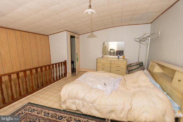 1757 W NORWEGIAN ST, Pottsville, PA 17901