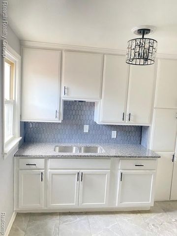 17706 Stahelin Avenue, Detroit, MI 48219