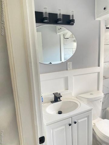 17706 Stahelin Avenue, Detroit, MI 48219